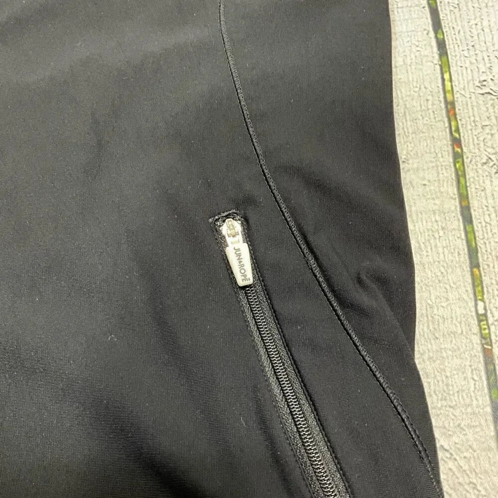 JUN & ROPE Golf Jacket - Picture 9 of 9